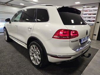 Volkswagen Touareg 3.0 V6 TDI R-line 150kw bez vzduchu - 8
