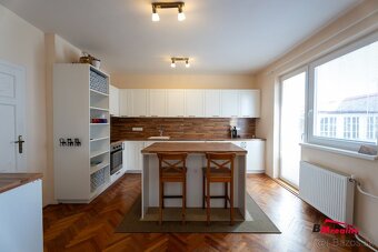 Podnikanie aj bývanie na jednom mieste – objekt + dom - 8