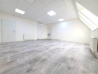 LUX Kancelárie oproti HORNBACHU - 8