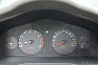 Hyundai Santa Fe 2.7 i 4WD - 8