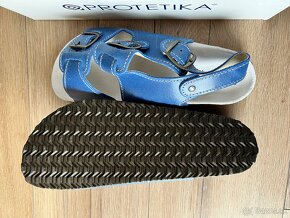 Zdravotné ortopedicko- rehabilitačné letné kožené sandále - 8