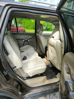 Predám Volvo XC90 EXECUTIVE - 8