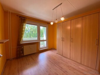 Trojizbový byt s loggiou blízko centra Lučenec - Vajanského - 8