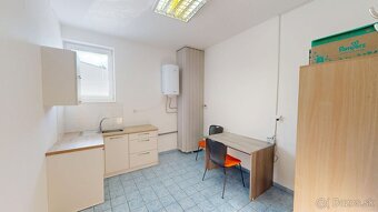 PINK Reality Prenájom kancelárie – 36 m², moderné priestory - 8