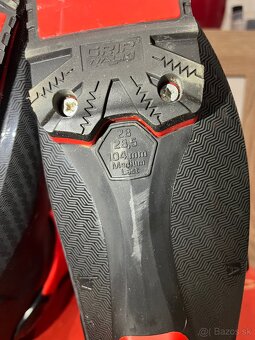 Atomic Hawx Prime 100 (2024) - 8