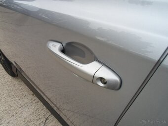 Toyota RAV4 2.5 Hybrid 197 PS,automat,kamera,keyless,LED - 8