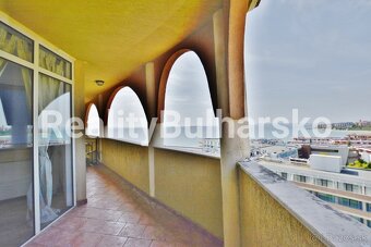 Prostorný apartmán 2+kk s výhledem na moře a hory – Elenite - 8