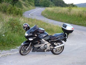 Kawasaki ZZR -600 - 8