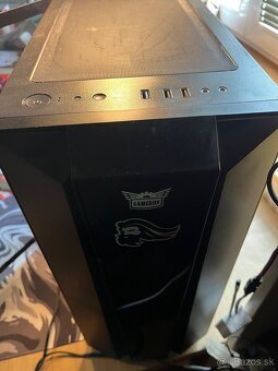 Predam herny počítač s príslušenstvom - 8