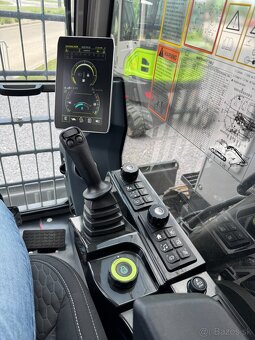 Pásový otočný bager - 8