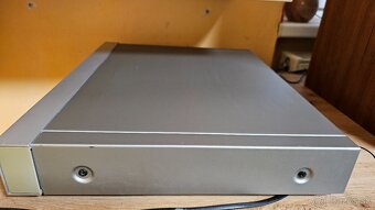 Tuner ONKYO INTEGRA - 8