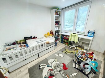 REZERVOVANÉ Ponúkame Vám na predaj 3 izbový byt Trenčianske - 8