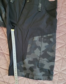 Outdoorove kraťasy Revolution L/XL - 8