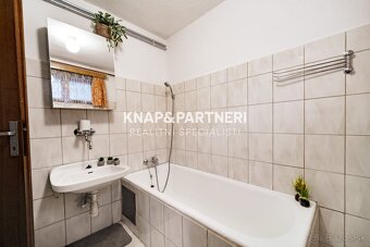 CHATA S POZEMKOM 713m2 A MOŽNOSŤOU STAVBY DOMU, STARÁ LESNÁ - 8