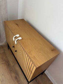 Komoda - 2 dvere dub - 8