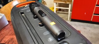 JBL PARTY ON THE GO - 8