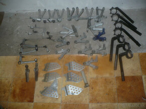 Honda CBR 954 rr/ SC50E/ r. 03- díly - 8