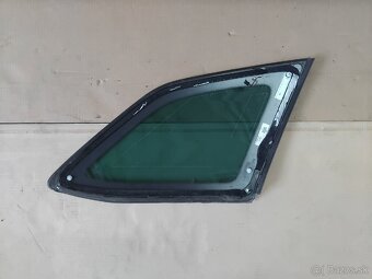 bočné sklo Superb 3 combi - 8