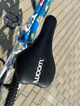 Woom 4 + doplnky a prilba, modrý - 8