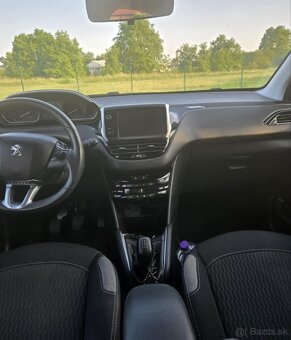 Predám Peugeot 208 1.2l 44.000km - 8