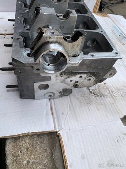 Predám zrepasovanu hlavu valcov 1,9Tdi 2,0Tdi 8v - 8