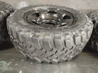 Predám offroad sadu 5x139.7 R16 235/60 R16 vzor 1cm - 8