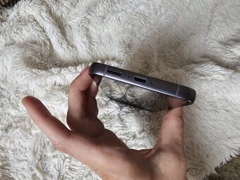 Samsung galaxy S23 FE - 8