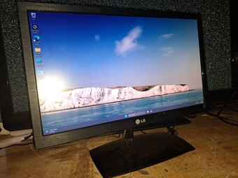22- Palcový LED Monitor BENQ-SAMSUNG-ACER-LG-DELL - 8