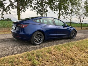 Predám Tesla Model 3 Deep Blue Long Range 75 kWh odpočet DPH - 8