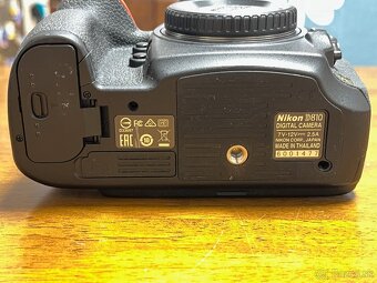 Nikon D810 + MB-D14 - 8