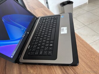 15.6"/HP Notebook/i3/8GB RAM/500GB SSHD/Intel HD grafika 2G - 8