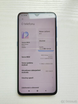 Xiaomi Mi 9 6 / 128 GB Ocean Blue - 8