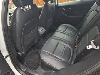 Predám elektro auto SUV Jaguar I-PACE EV320 model 2021 - 8