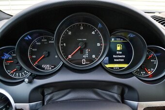 Porsche Cayenne Diesel Platinum Edition II FL - 8