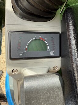 Báger , minibager 1.8t DIESEL - 8