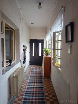 Predaj, rodinný dom s veľkým pozemkom vhodný na podnikanie - 8