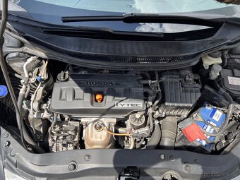 Honda Civic 8.g – 1.8 i-VTEC, 103 kW, 7-stupňový manuál - 8