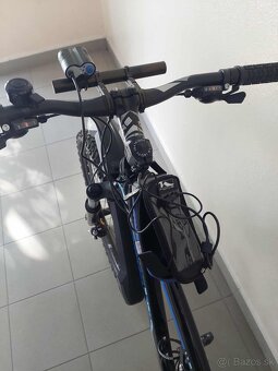 Celoodpružený bicykel DHS - 8