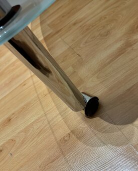 Sklenený konferenčný stolík - 8