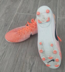 Futbalová obuv - 8
