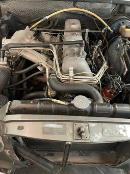 Mercedes 110-200 D Veterán - 8