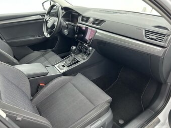 Superb Combi 1,4 TSI PHEV Style Matrix Hybrid 160kW Odpočet - 8