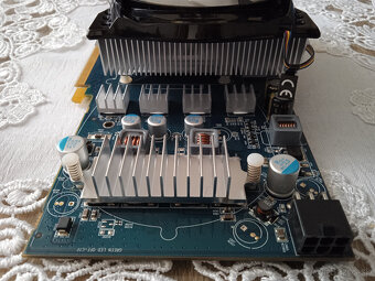 RETRO ATI SAPPHIRE HD 3870 - 8