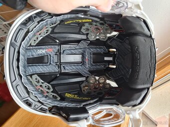 Bauer hyperlite 2 prilba biela TOP model - 8