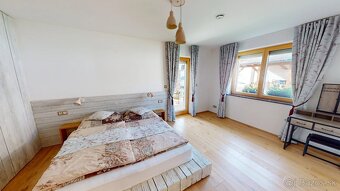 Rodinný dom nadštandardne vybavený. - 8