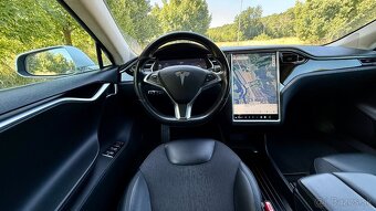Tesla Model S 85D DualMotor - 8