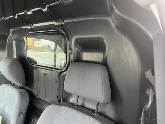 Ford Transit Connect - 8