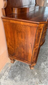 Starý príborník / komoda z masívu – orech, intarzia - 8