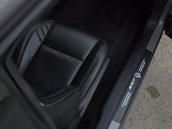 Dodge Challenger 6.2 SRT HELLCAT - 8