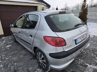 Predám peugeot - 8